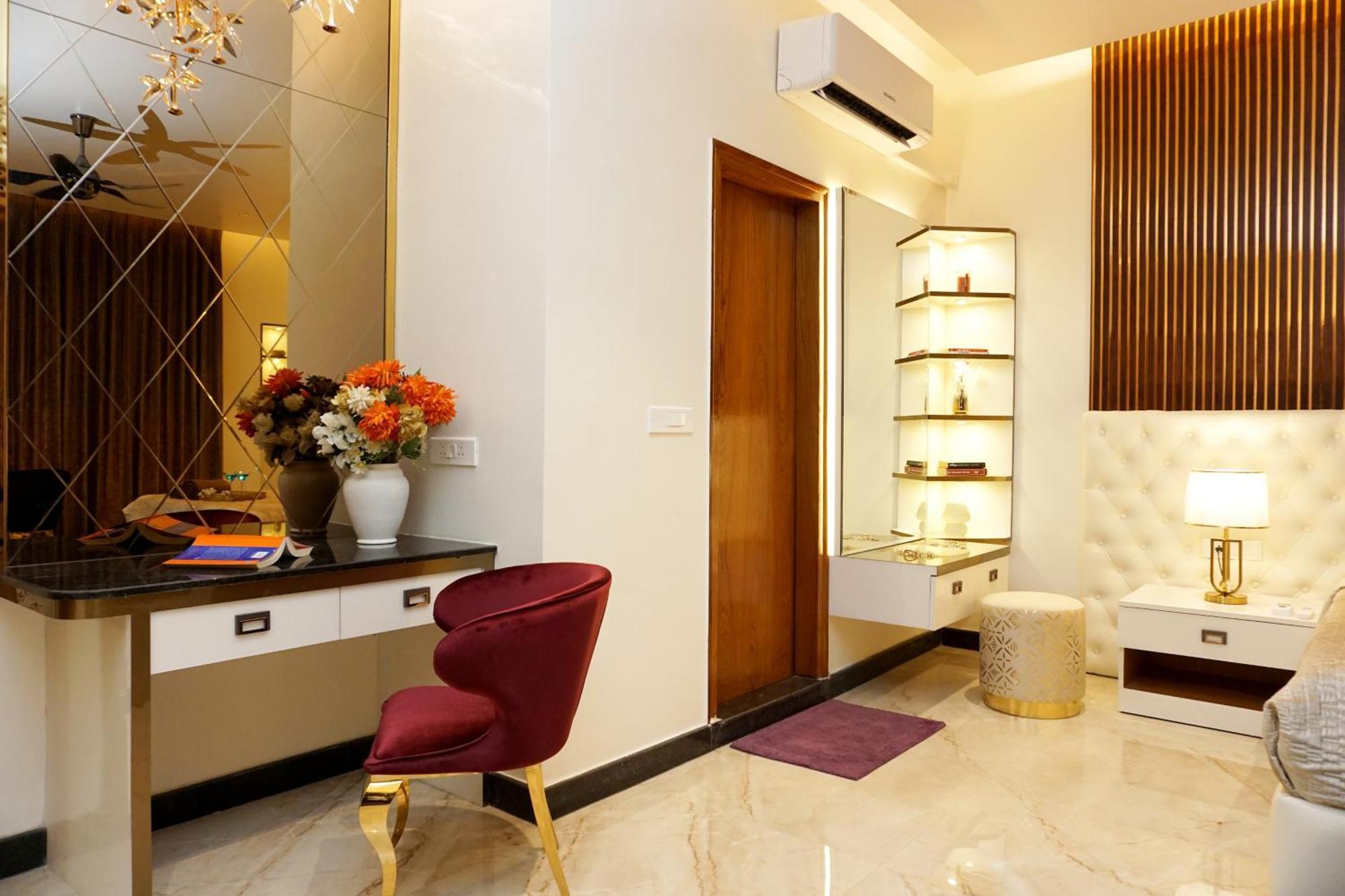 The Pentouz On 100 Feet Road Indiranagar - An Urban Luxury Retreat Apartment Бангалор Екстериор снимка
