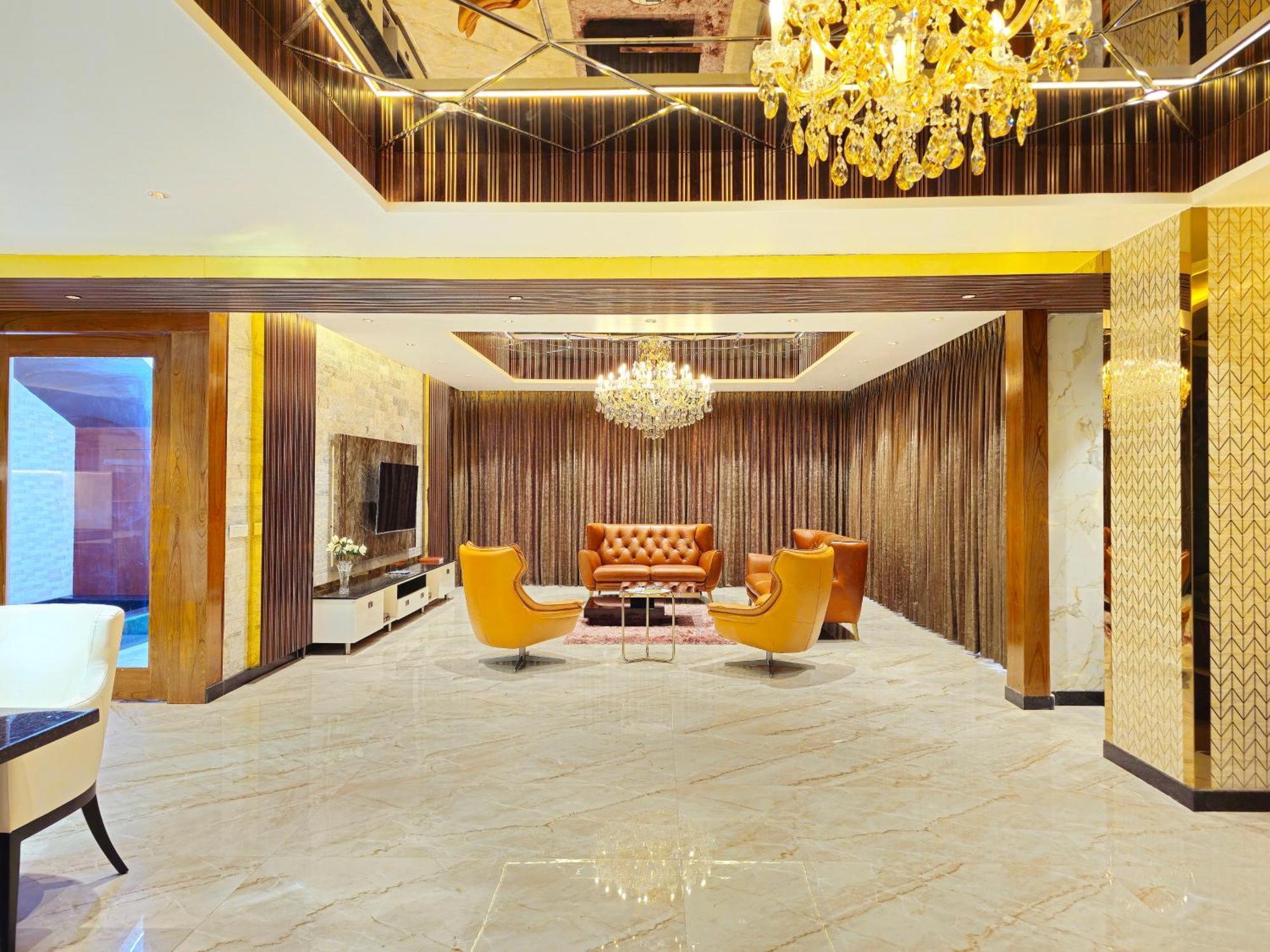 The Pentouz On 100 Feet Road Indiranagar - An Urban Luxury Retreat Apartment Бангалор Екстериор снимка