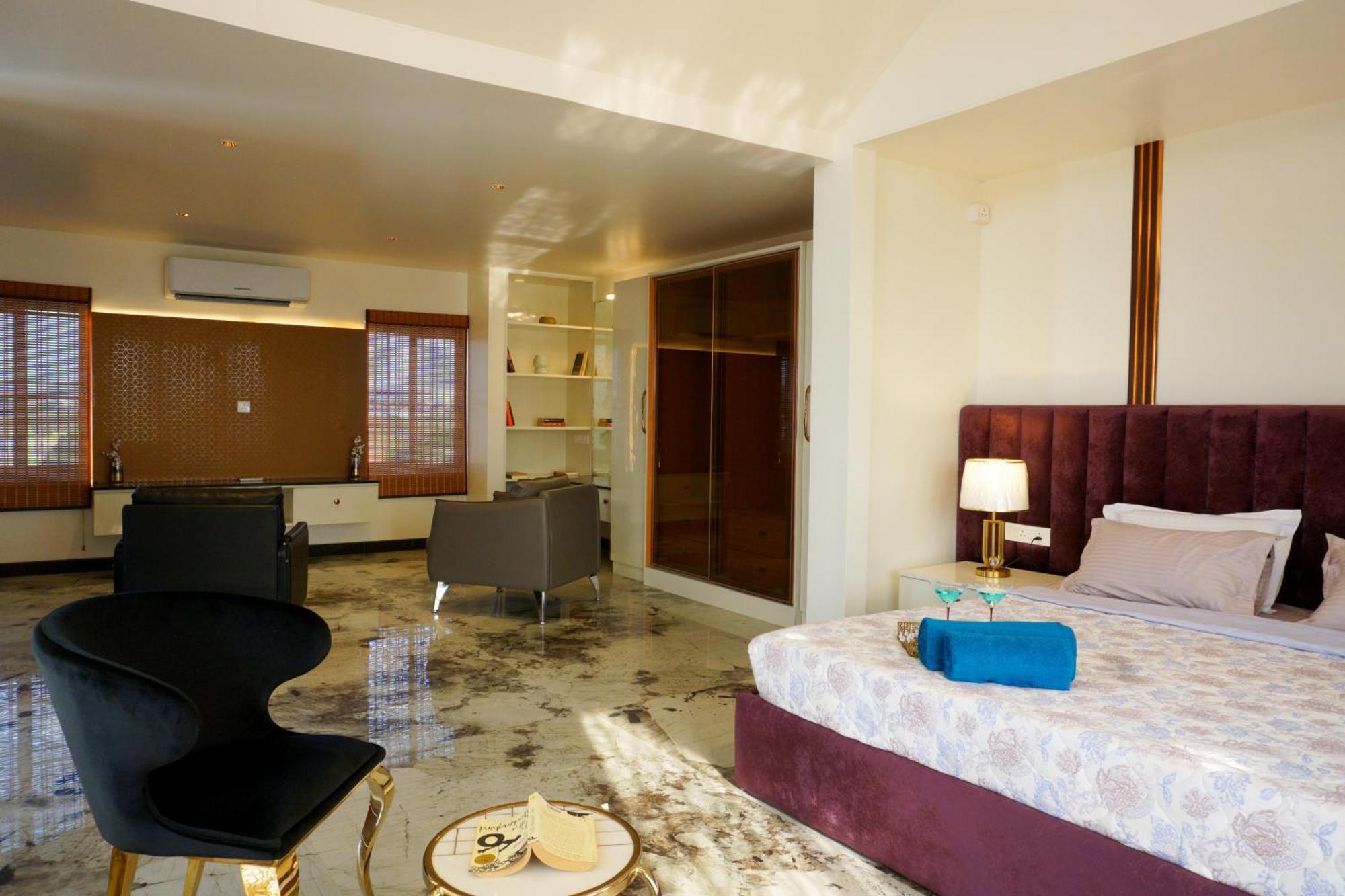 The Pentouz On 100 Feet Road Indiranagar - An Urban Luxury Retreat Apartment Бангалор Екстериор снимка